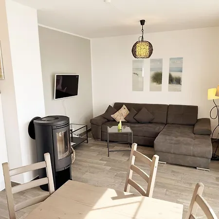 Haus Moewe Whg 03 Mit Terrasse & Kamin Thiessow