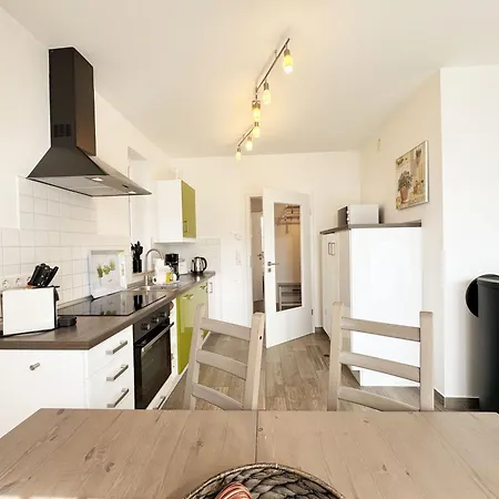 Haus Moewe Whg 03 Mit Terrasse & Kamin * Thiessow